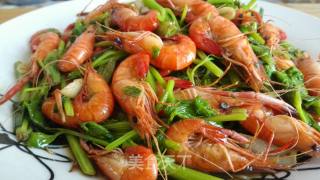 芹菜炒河虾的做法步骤：7