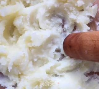 土豆饼的做法步骤：2