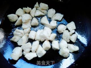 杏鲍菇炒鸡丁的做法步骤：5