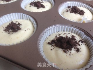 奥利奥小米海绵蛋糕杯的做法步骤：10