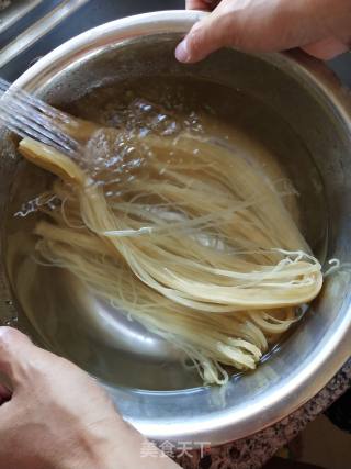 爽口冷面的做法步骤：3