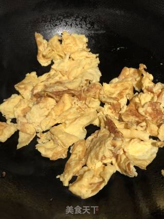 鸡蛋炒番茄的做法步骤：1