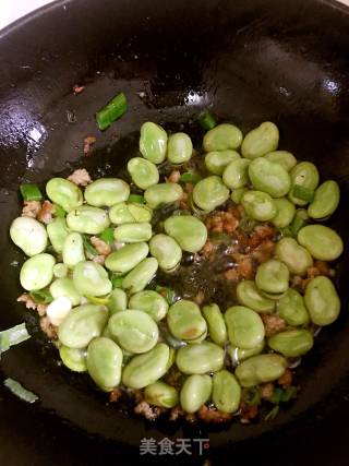 肉末炒蚕豆的做法步骤：5