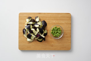 腊味茄煲的做法步骤：1