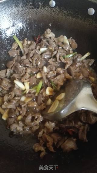 辣椒炒鸡胗的做法步骤：6