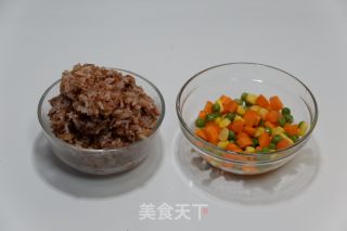 爱心什锦炒饭的做法步骤：1
