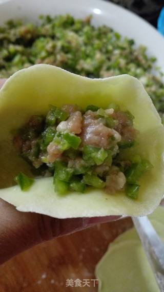 青椒馅水饺的做法步骤：7