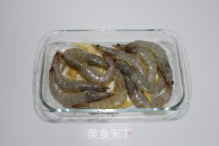 香酥炸虾的做法步骤：3