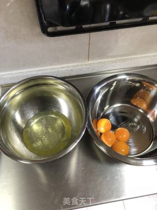 芒果蛋糕卷的做法步骤：2