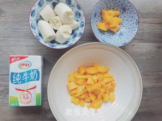 芒果香蕉奶昔的做法步骤：1