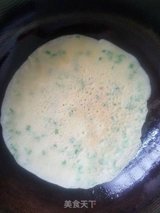 韭菜鸡蛋饼的做法步骤：7