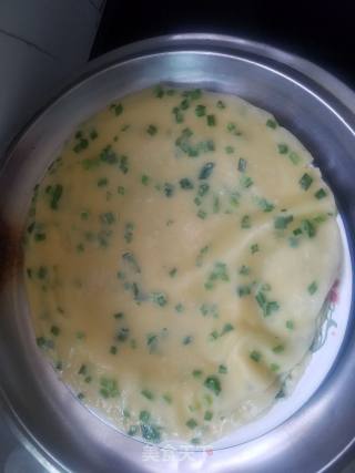 韭菜鸡蛋饼的做法步骤：8