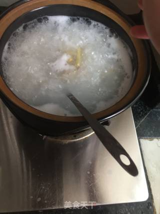皮蛋瘦肉粥的做法步骤：4