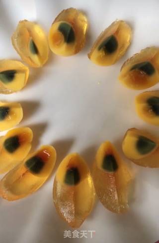香辣皮蛋豆腐的做法步骤：1