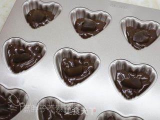 软心巧克力玛德琳的做法步骤：8