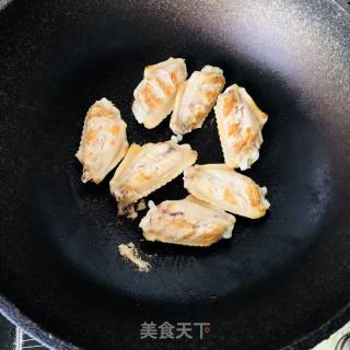 红烧鸡翅的做法步骤：3