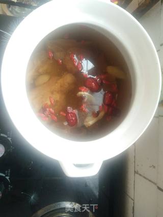 骨头汤的做法步骤：4