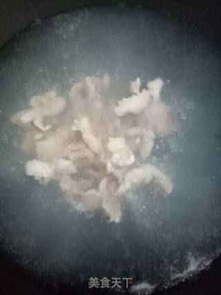 丝瓜肉片汤的做法步骤：3