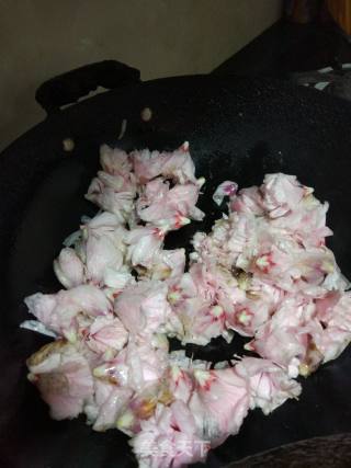 清炒木槿花的做法步骤：4