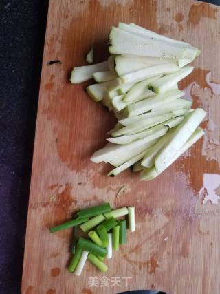 扁豆角烧茄子的做法步骤：2