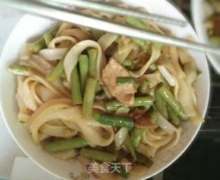豆角焖河粉的做法步骤：3