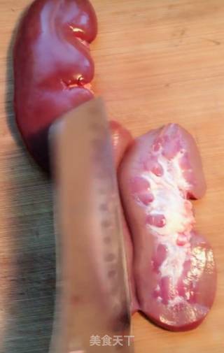 辣炒腰花的做法步骤：1