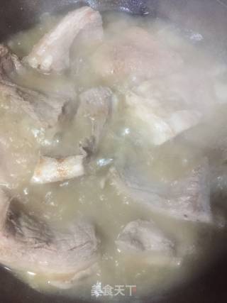 梅菜扣肉的做法步骤：1