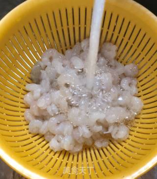 虾爆鳝面的做法步骤：1