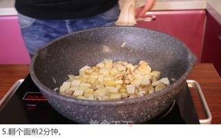 鸡腿煎豆腐的做法步骤：5