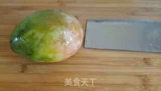 冰镇芒果甜汤的做法步骤：1
