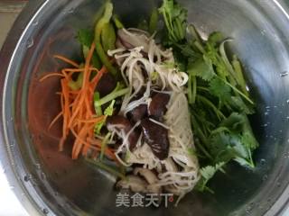 凉拌双菇的做法步骤：3