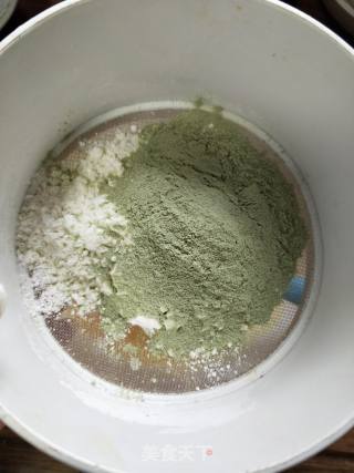 戚风蛋糕的做法步骤：7