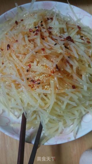 “夏日懒人餐”凉拌土豆丝的做法步骤：6