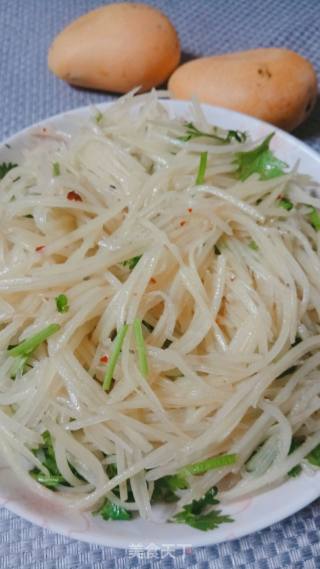 “夏日懒人餐”凉拌土豆丝的做法步骤：9