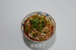 酸辣拌面的做法步骤：7