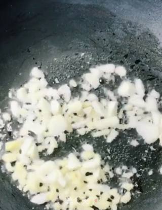金针菇汆肥牛的做法步骤：5