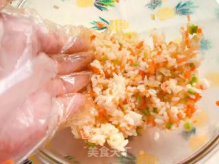 【宝宝辅食】12M+，虾松杂蔬炒饭的做法步骤：7