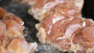 照烧鸡腿的做法步骤：4
