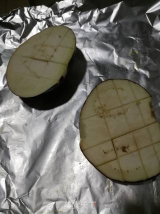 蒜蓉烤茄子的做法步骤：1