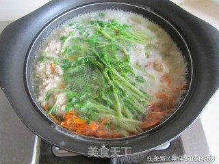豆苗虫草花汆丸汤的做法步骤：8