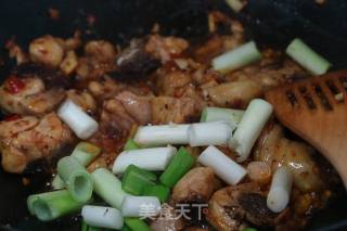蘑菇烧鸡腿的做法步骤：8