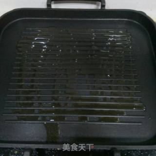 煎豆腐皮金针菇的做法步骤：6