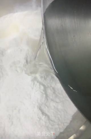 三角烧饼的做法步骤：1