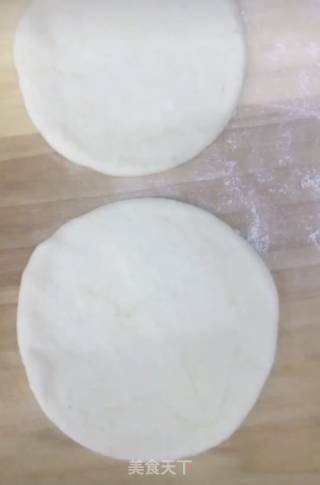 三角烧饼的做法步骤：7