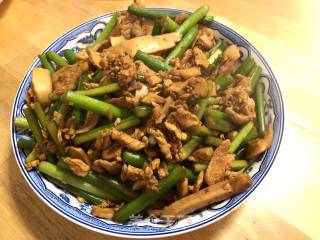 蒜苔炒肉的做法步骤：6