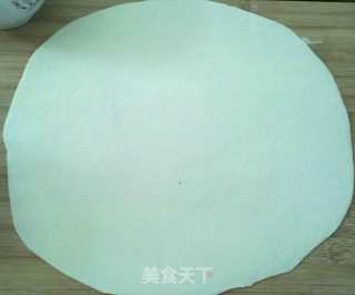 “色泽金黄、层次鲜明、外酥里嫩、油而不腻”的——千层肉饼的做法步骤：4