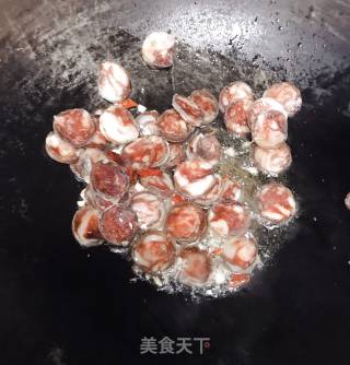 辣椒炒腊肠的做法步骤：3