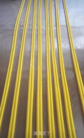 南瓜金丝花卷的做法步骤：5