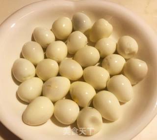 虎皮番茄鹌鹑蛋的做法步骤：3