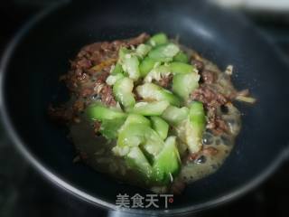 丝瓜烩牛肉的做法步骤：15